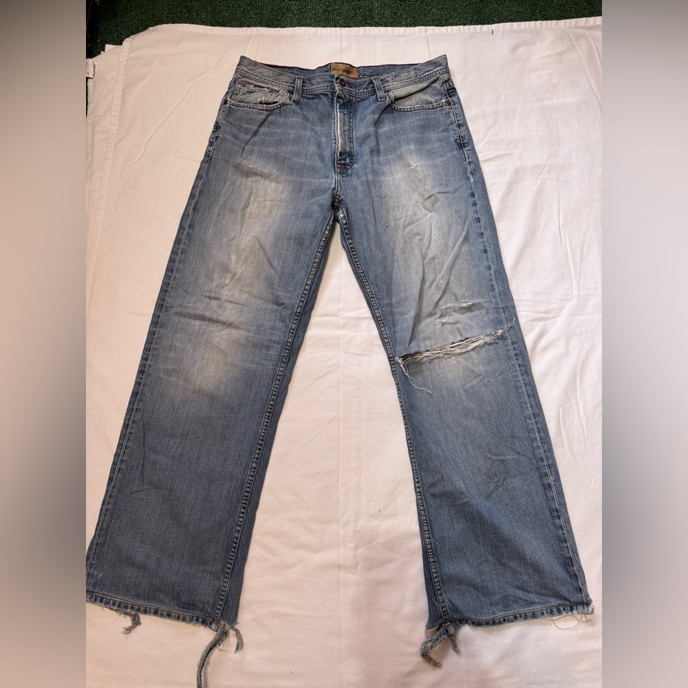 BKE Denim Distressed Jeans “COOL!” Back Pockets Frayed Hem Men’s 34R Light Wash